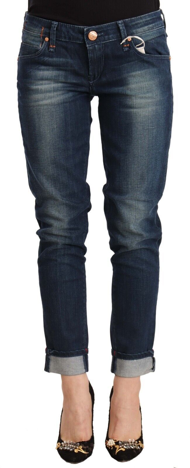 Acht Blau gewaschene Skinny Denim-Jeans mit gefaltetem Saum