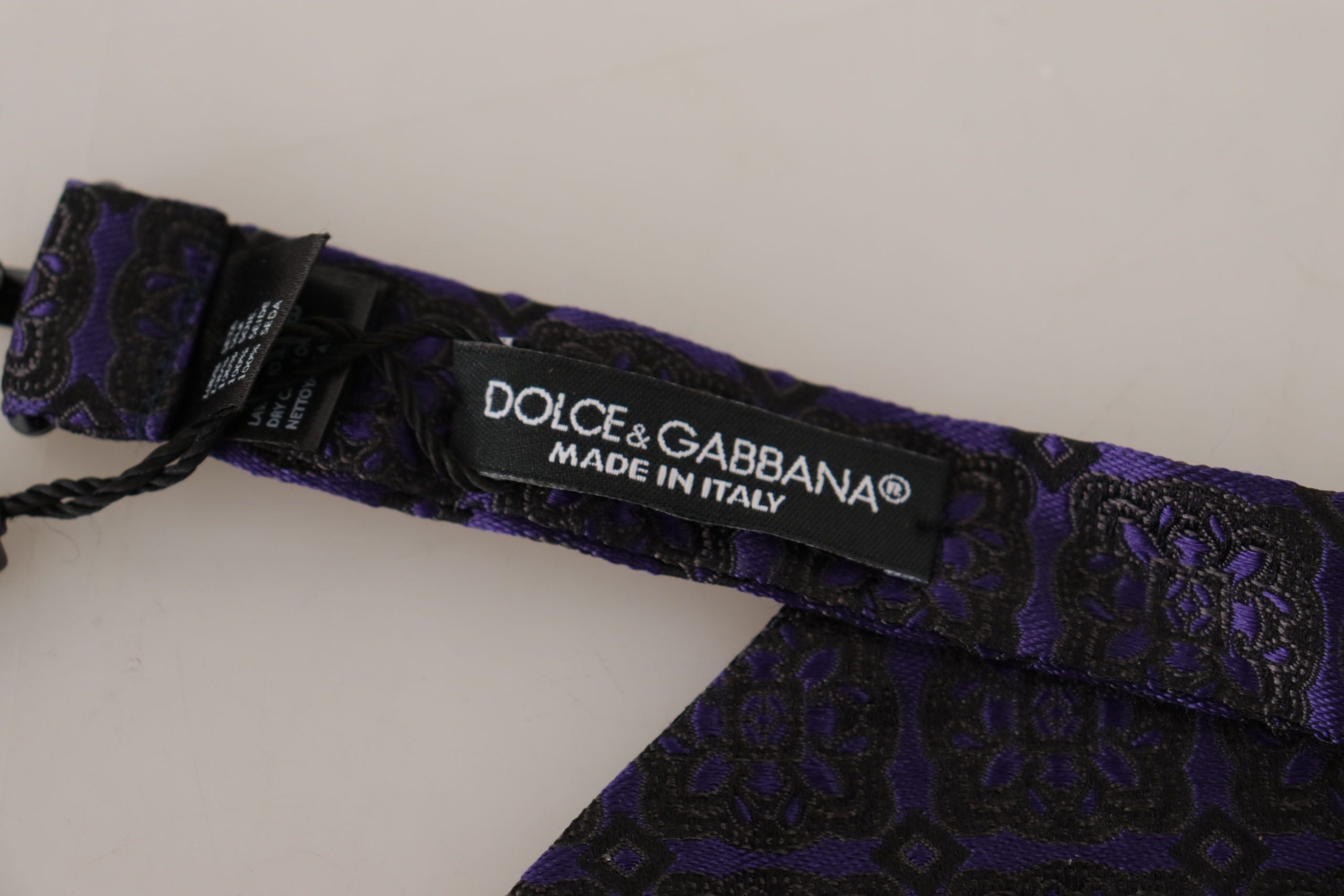 Dolce & Gabbana Blaue geometrische Seidenkrawatte mit verstellbarem Ausschnitt