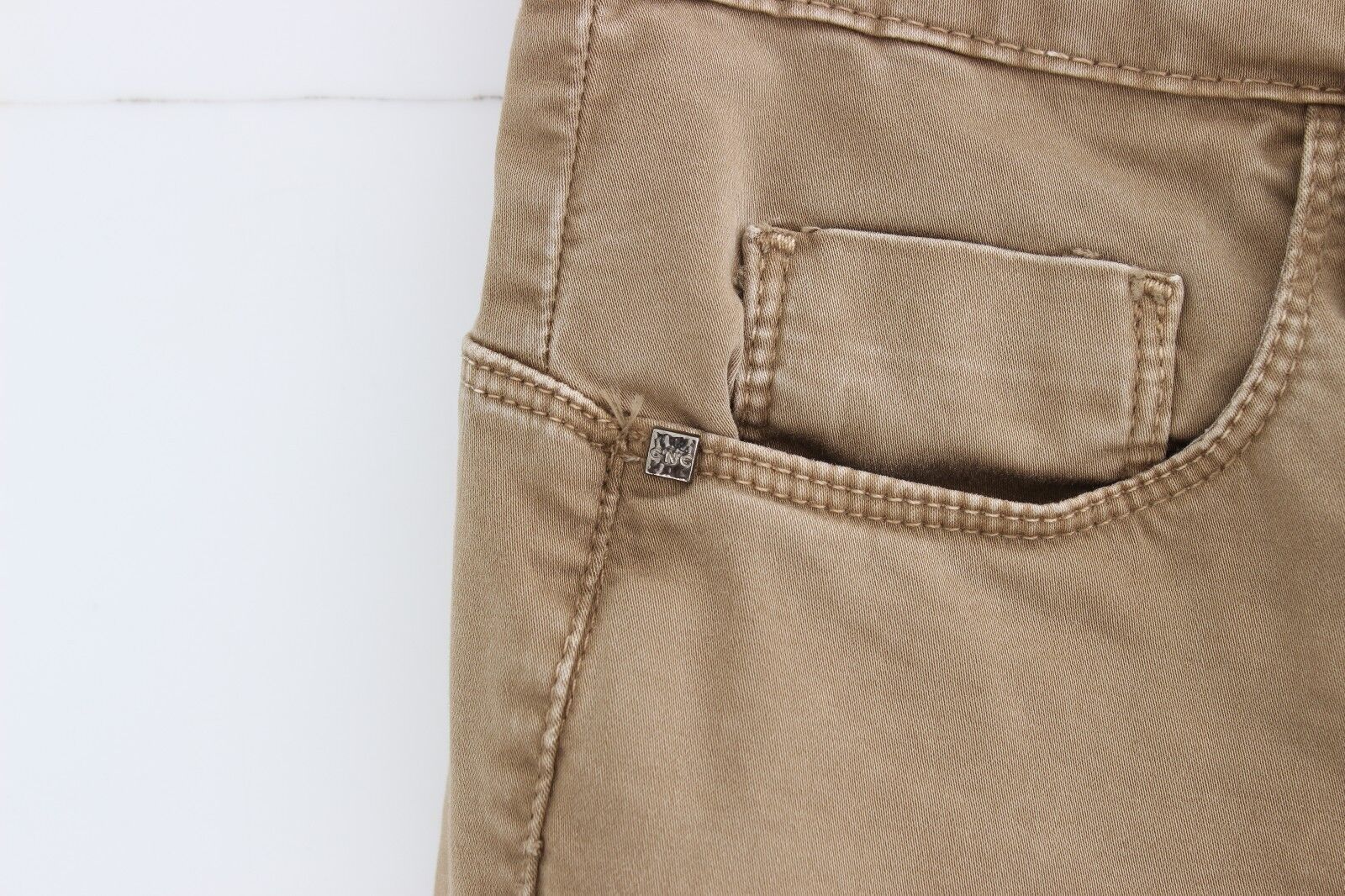 Costume National Beige Geradbeinige Denim-Hose Stretch-Jeans