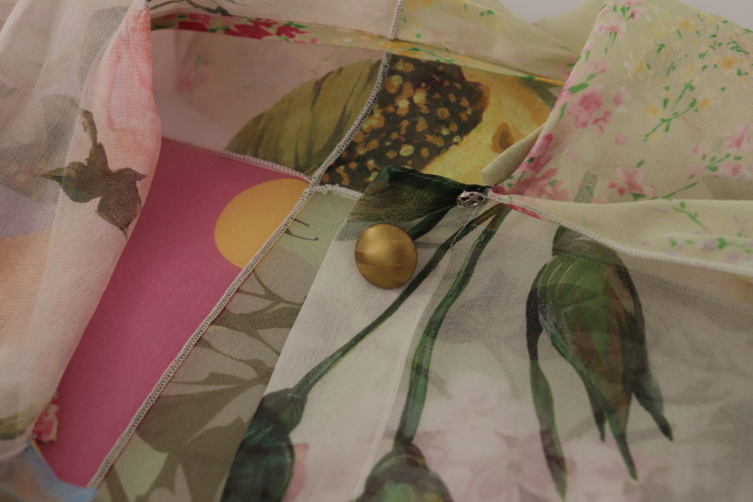 Dolce & Gabbana Multicolor Ascot Kragen Patchwork Bluse Top