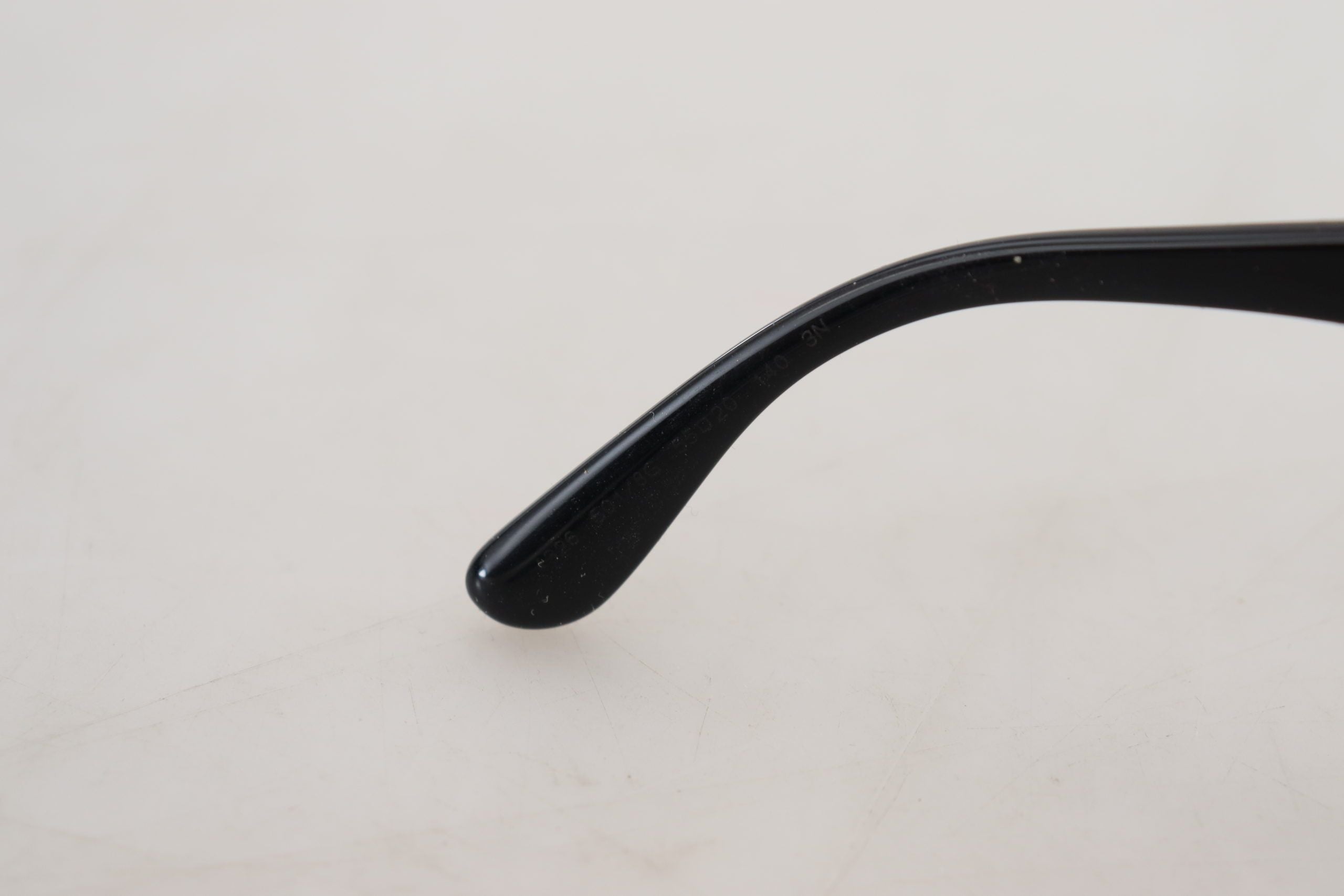 Dolce & Gabbana Schwarz Gold Pailletten Schmetterling Polarisierte Sonnenbrille DG4326