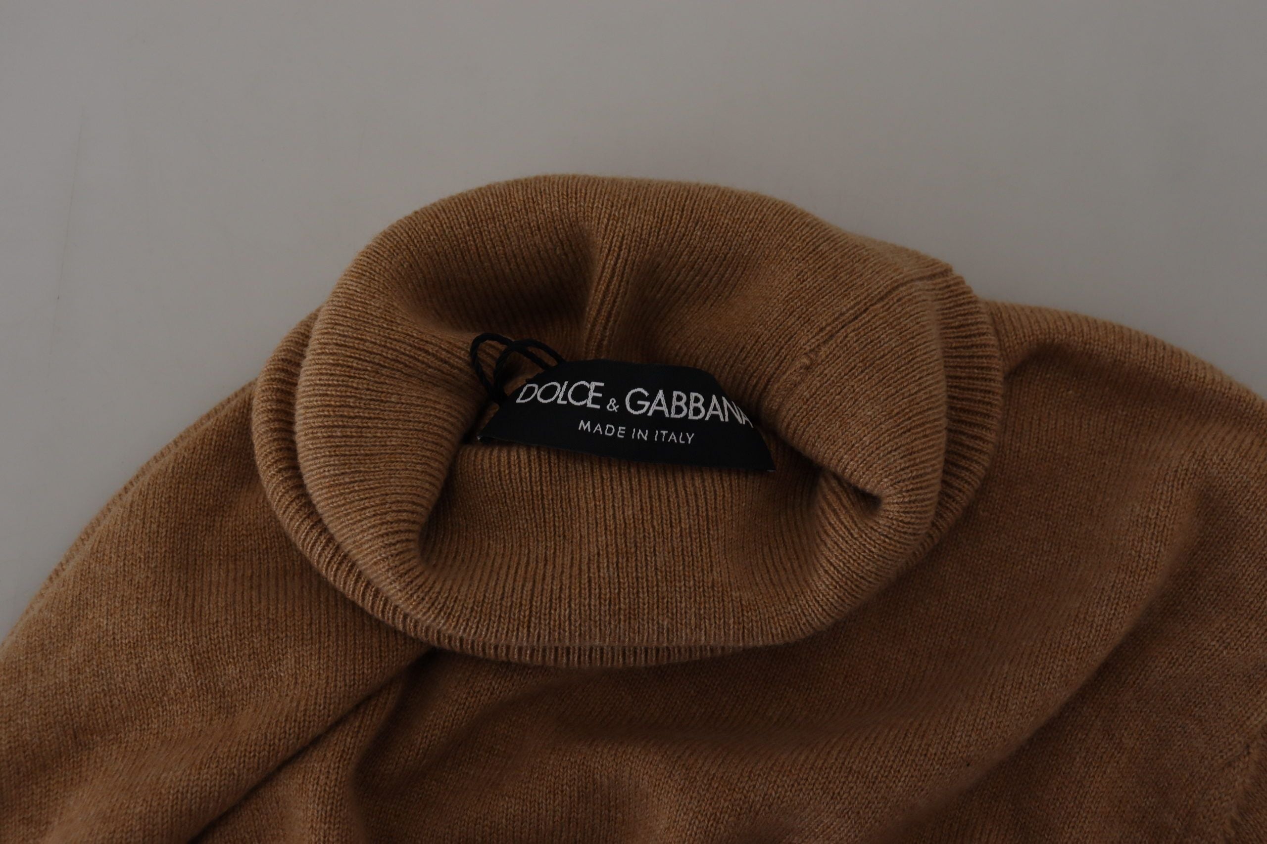Dolce &amp; Gabbana Beige cashmere turtleneck sweater