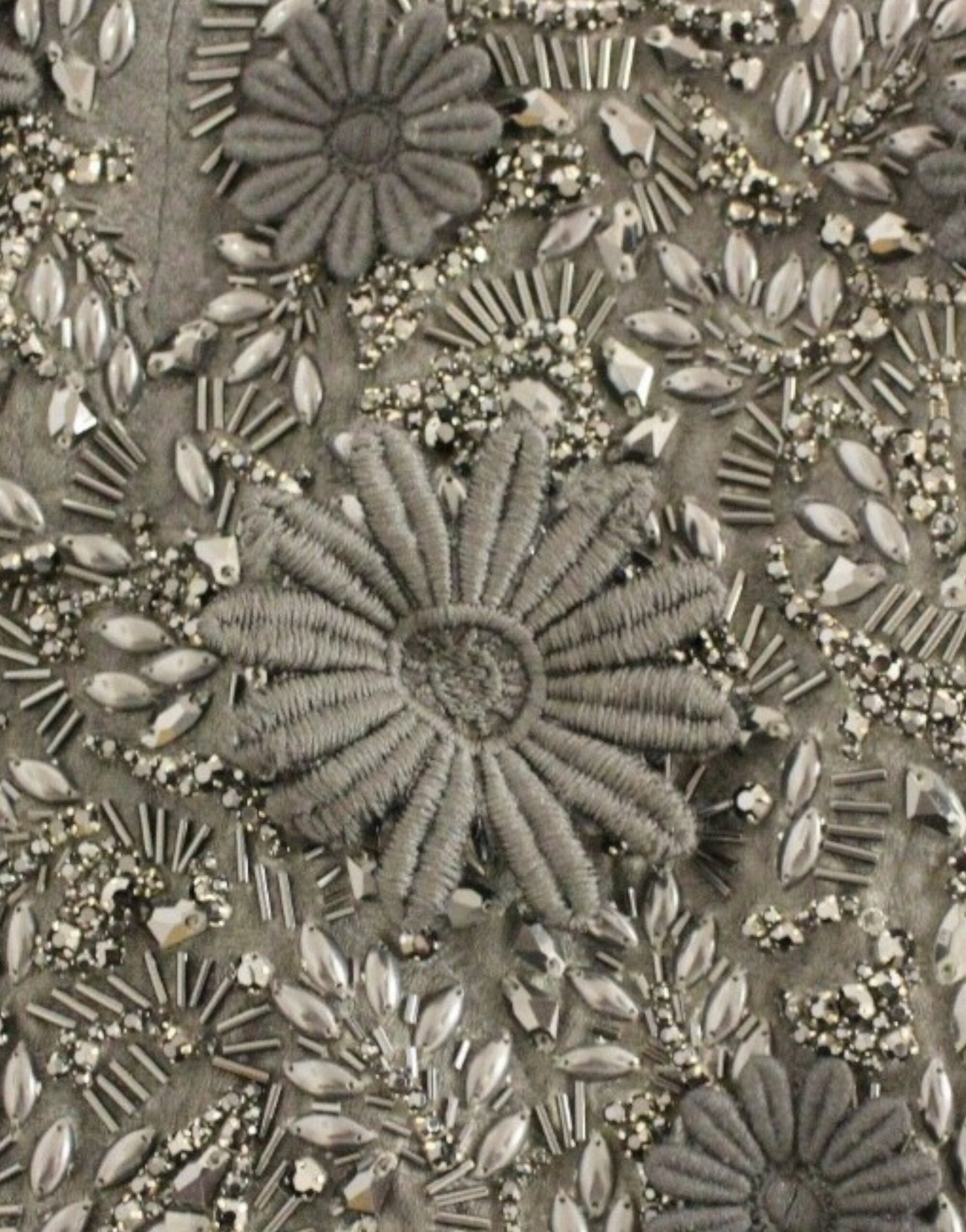 Dolce & Gabbana Schwarzes geblümtes, kristallbesetztes Kleid