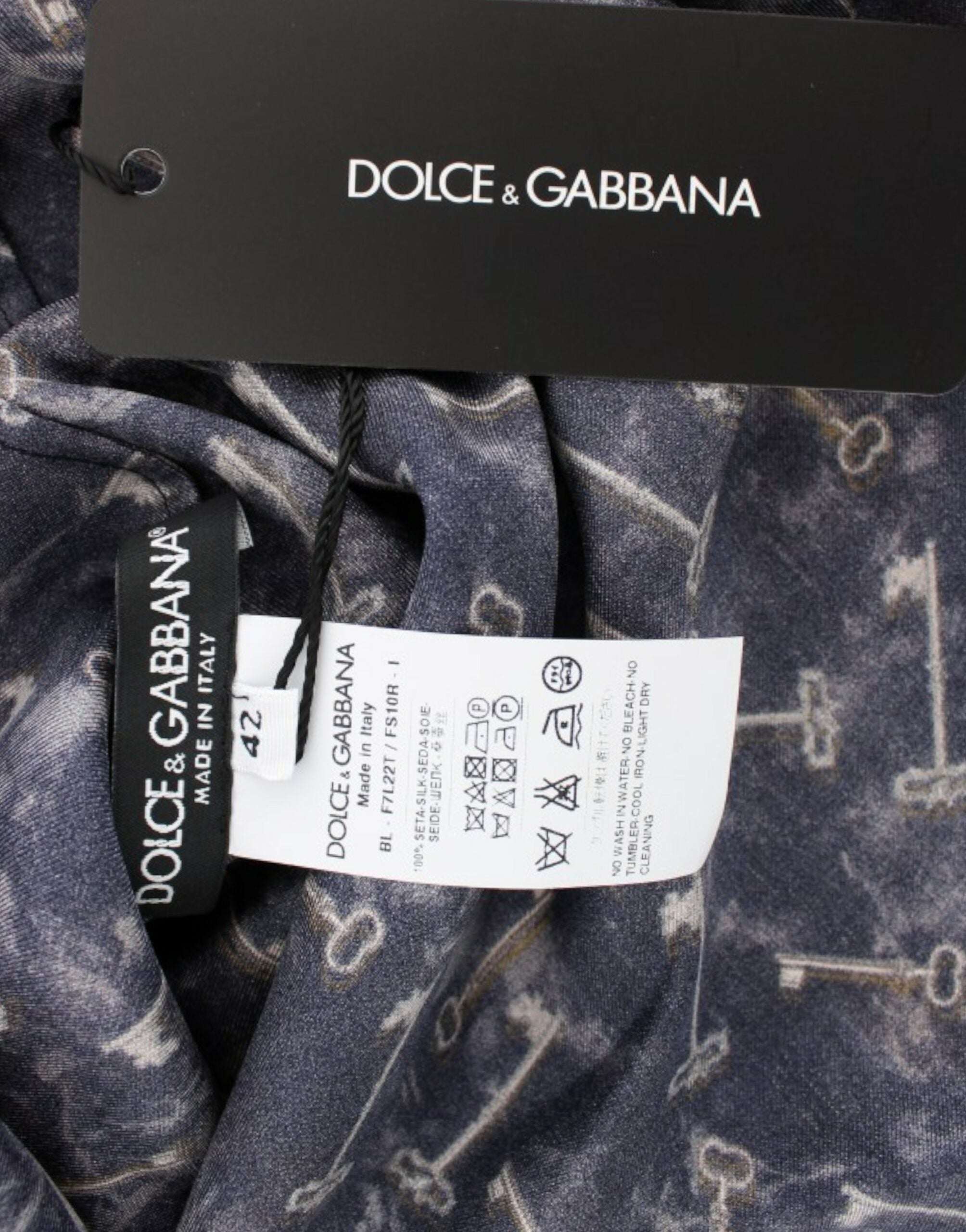 Dolce &amp; Gabbana mavi ve altın rengi anahtar desenli ipek bluz