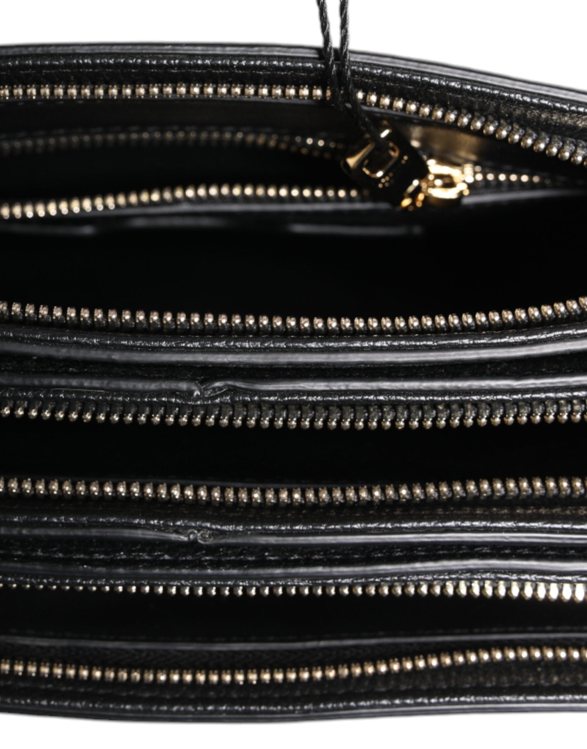 Dolce & Gabbana Schwarzes Narbenleder Logo-Plakette Clutch Bag