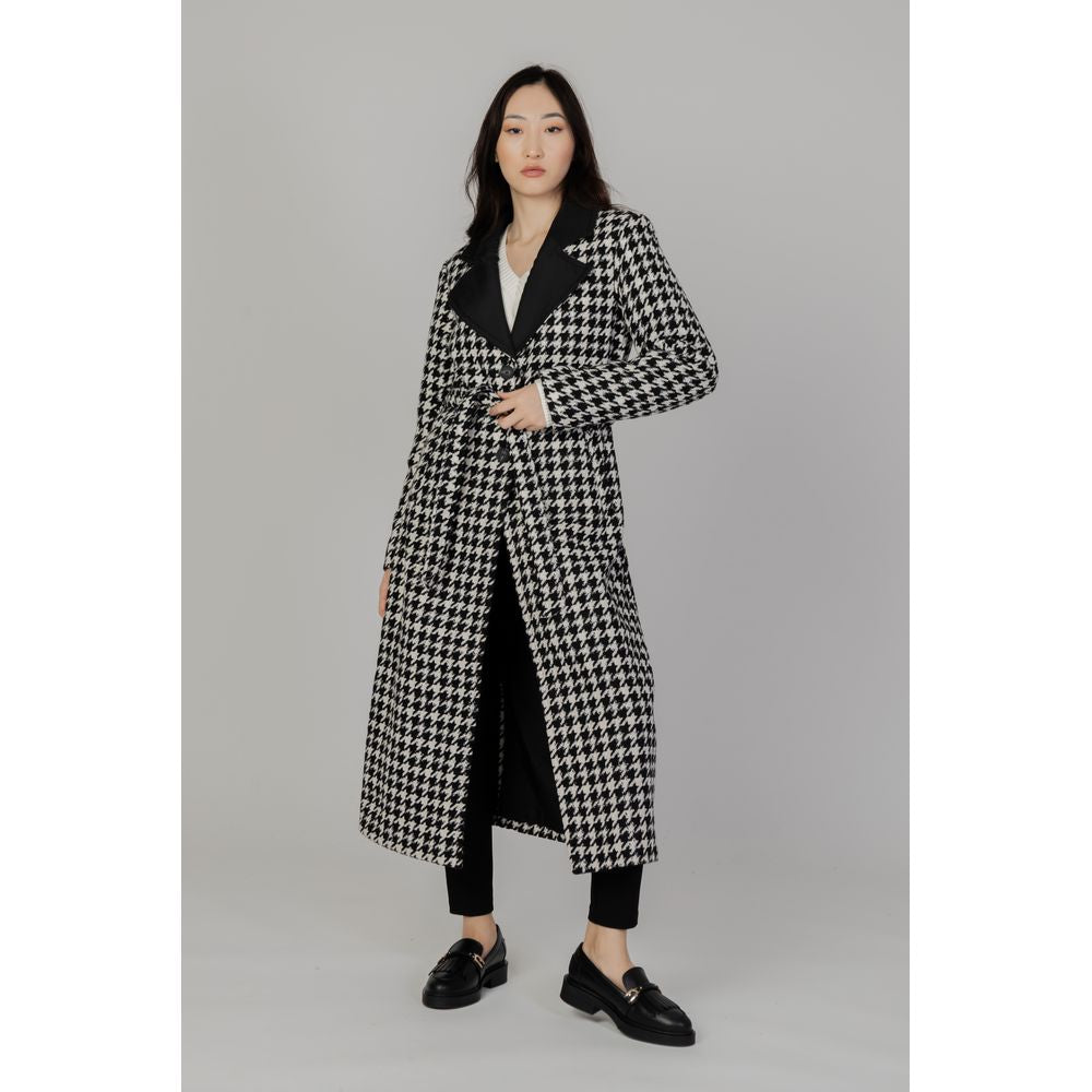 Sadece Siyah Polyester Ceketler ve Montlar