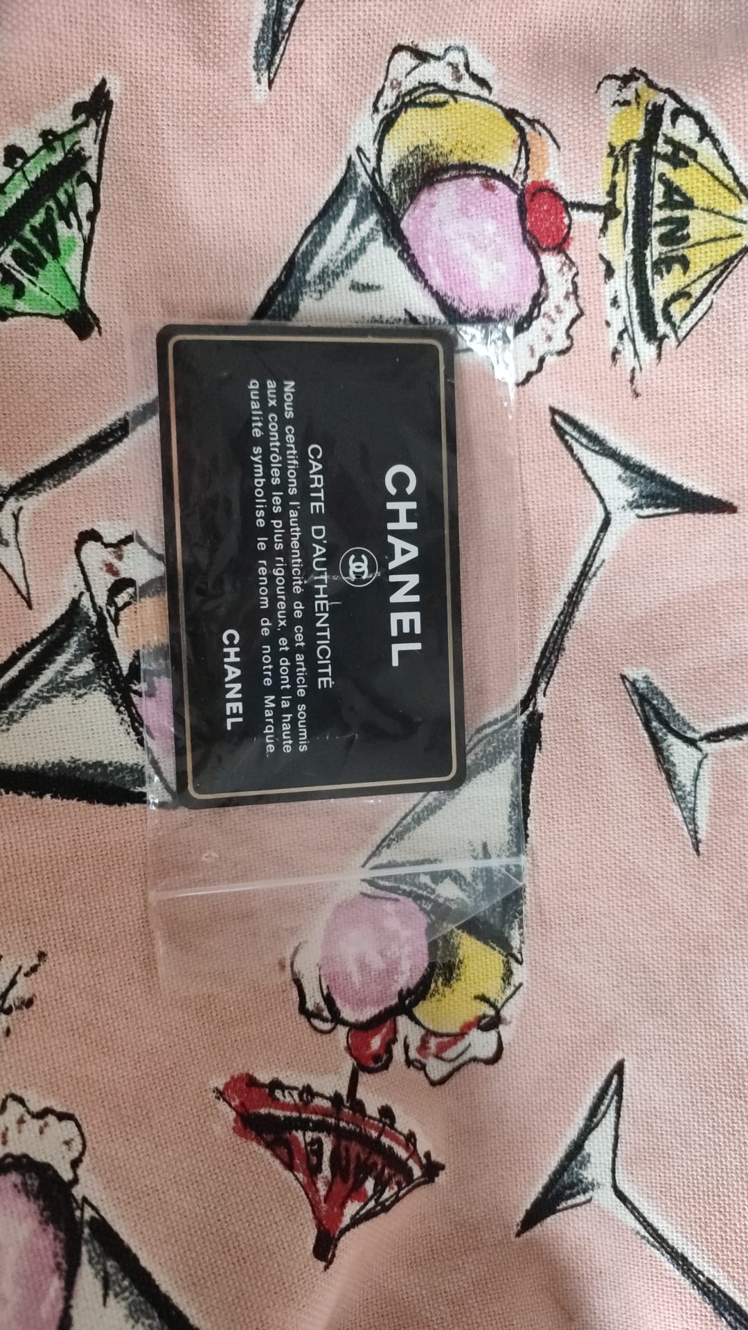 Chanel Rosa Cruise Collection Parfait Canvas bedruckte Tasche Geldbörse