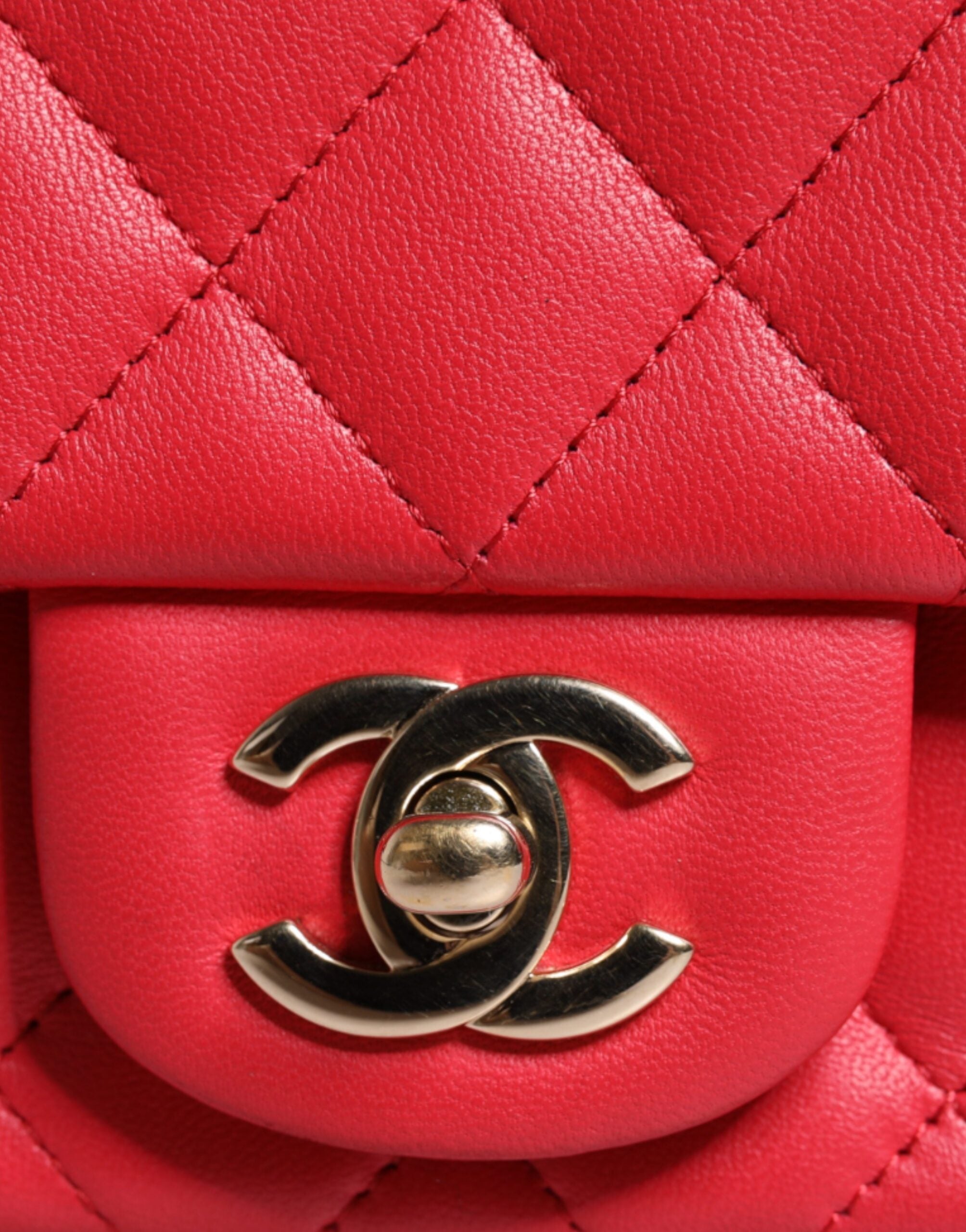 Chanel Rosa Matelasse Kette Schulter Lammfell Geldbörse Mini