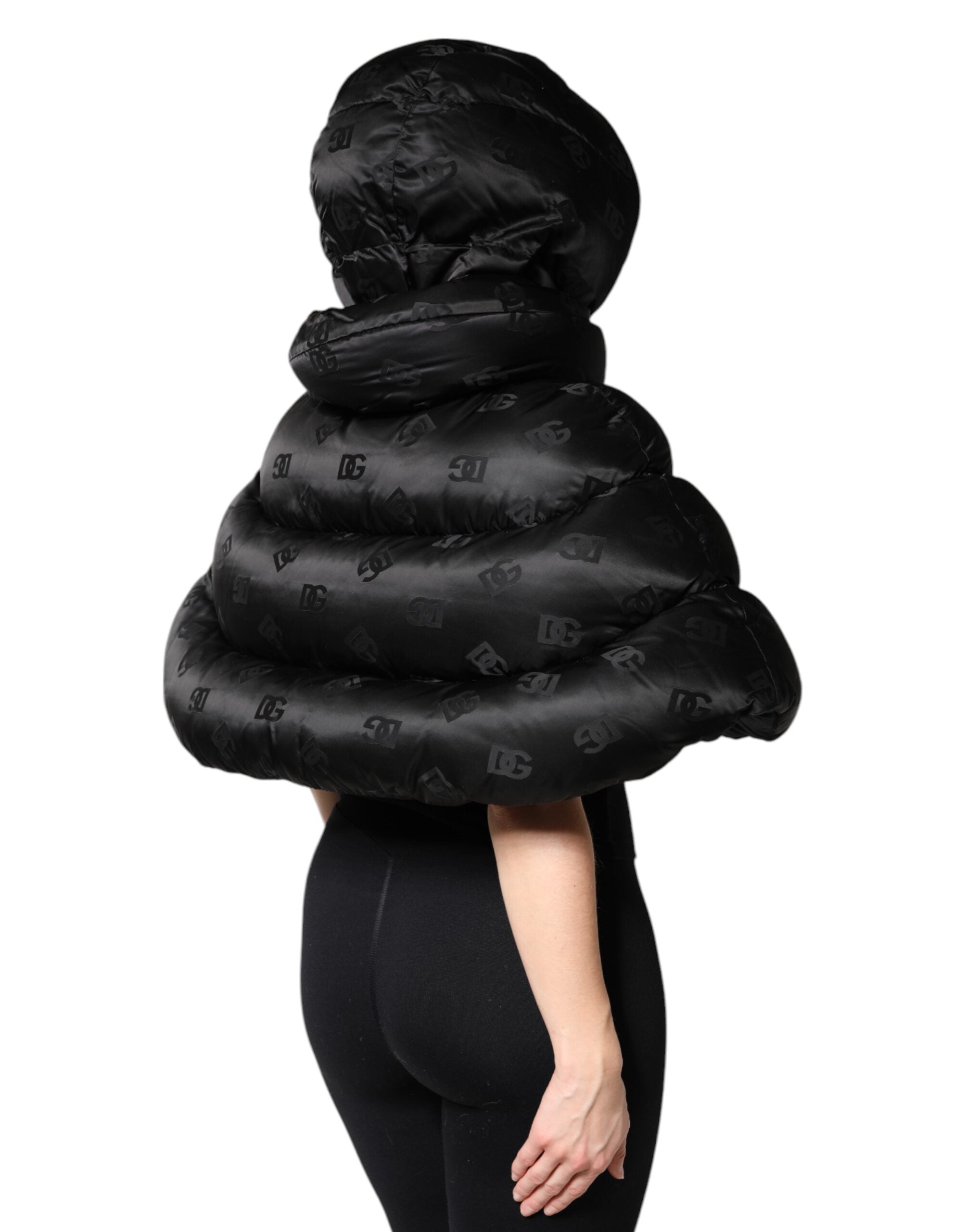 Dolce &amp; Gabbana Siyah dolgulu kapüşonlu ceket, tam fermuarlı ve kısa ceket