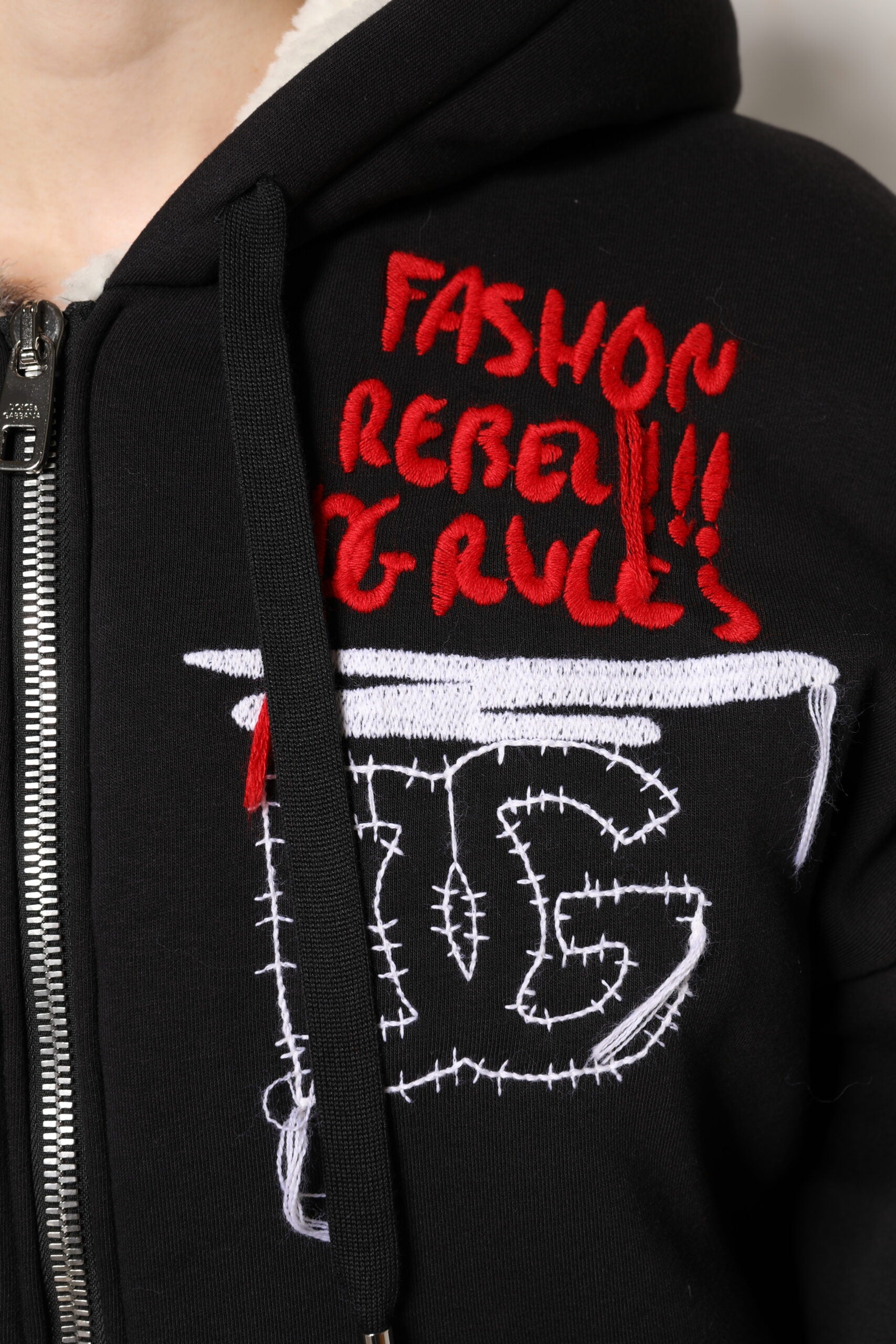 Dolce &amp; Gabbana Siyah işlemeli kapüşonlu fermuarlı ceket